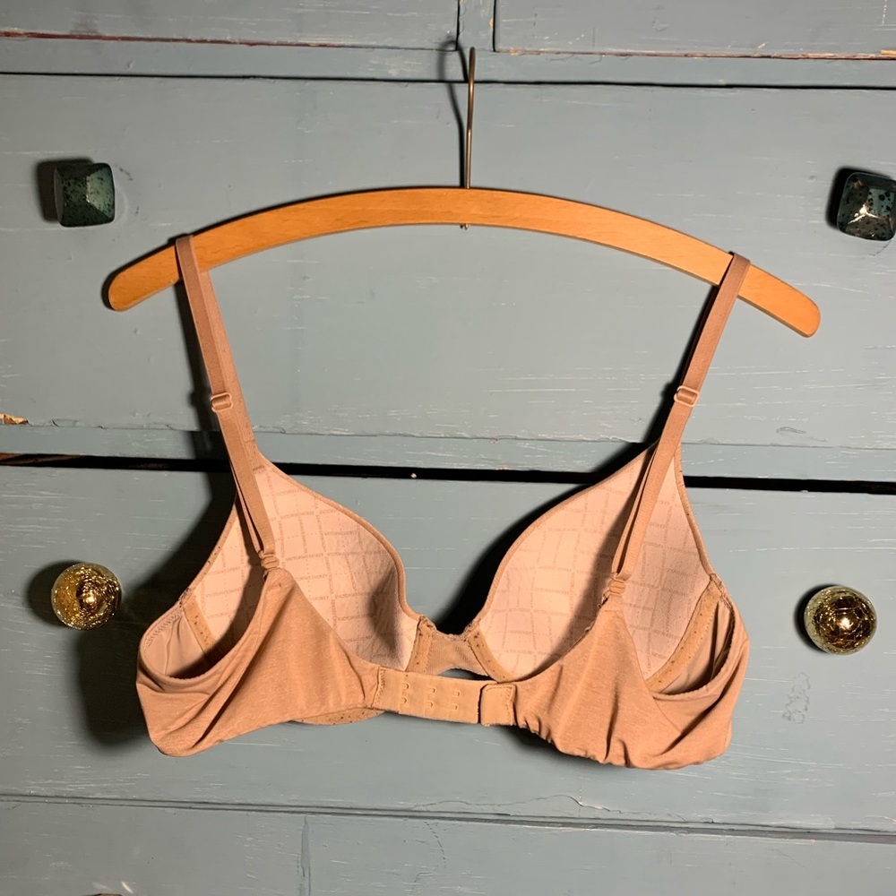 Tan Bra - Picture 2 of 3